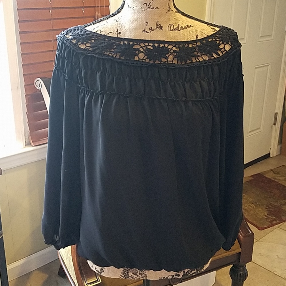 HeartSoul XL 3/4 sleeve black blouse